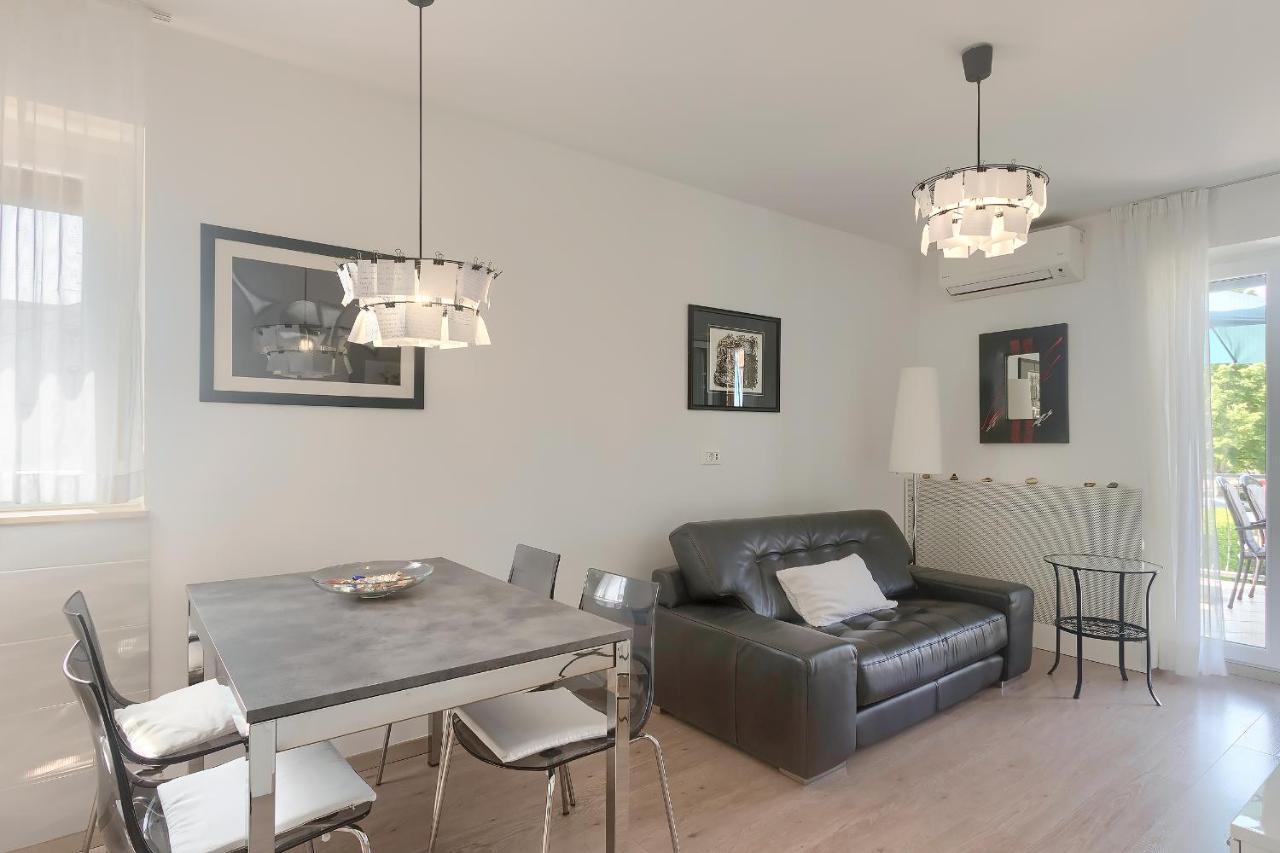 רוביני Apartments Palm View מראה חיצוני תמונה