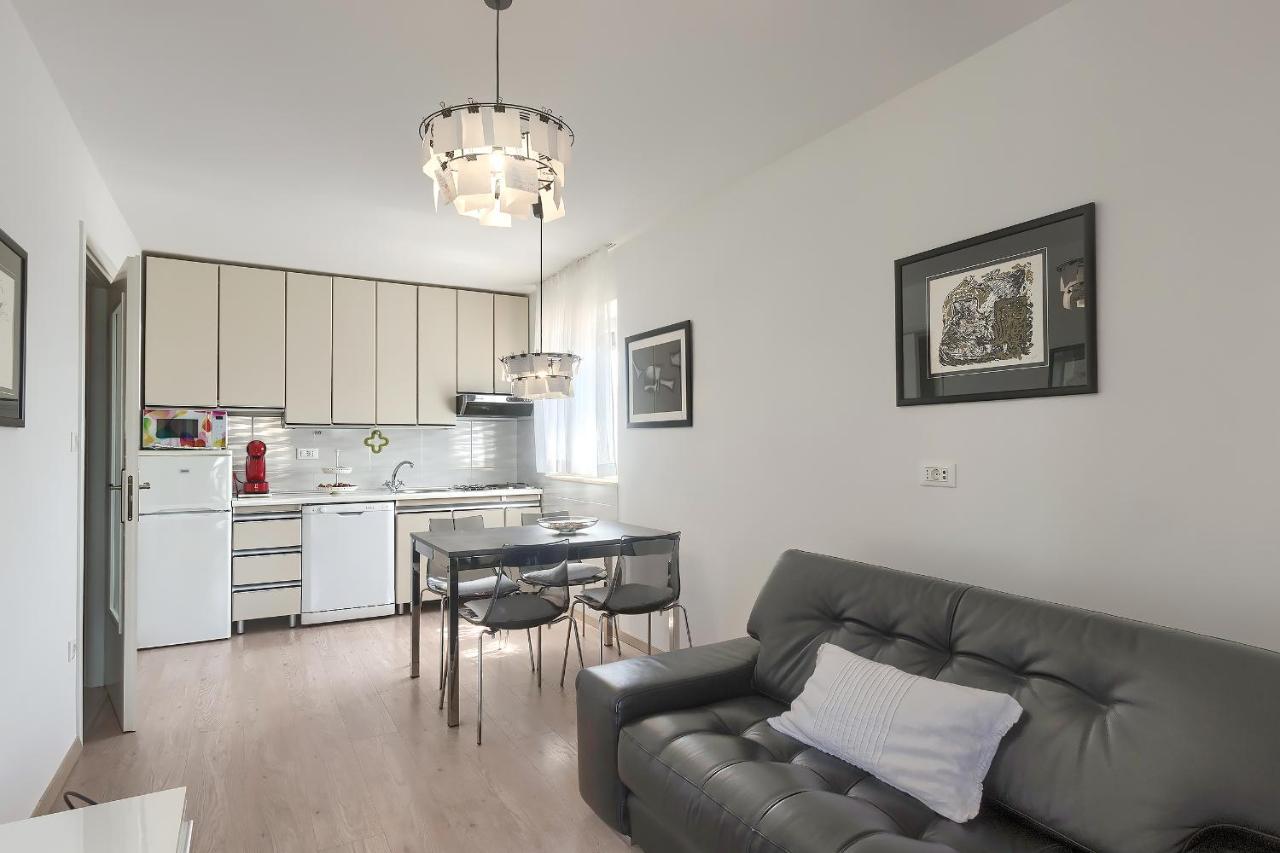רוביני Apartments Palm View מראה חיצוני תמונה