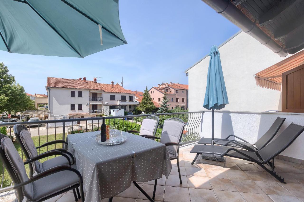 רוביני Apartments Palm View מראה חיצוני תמונה
