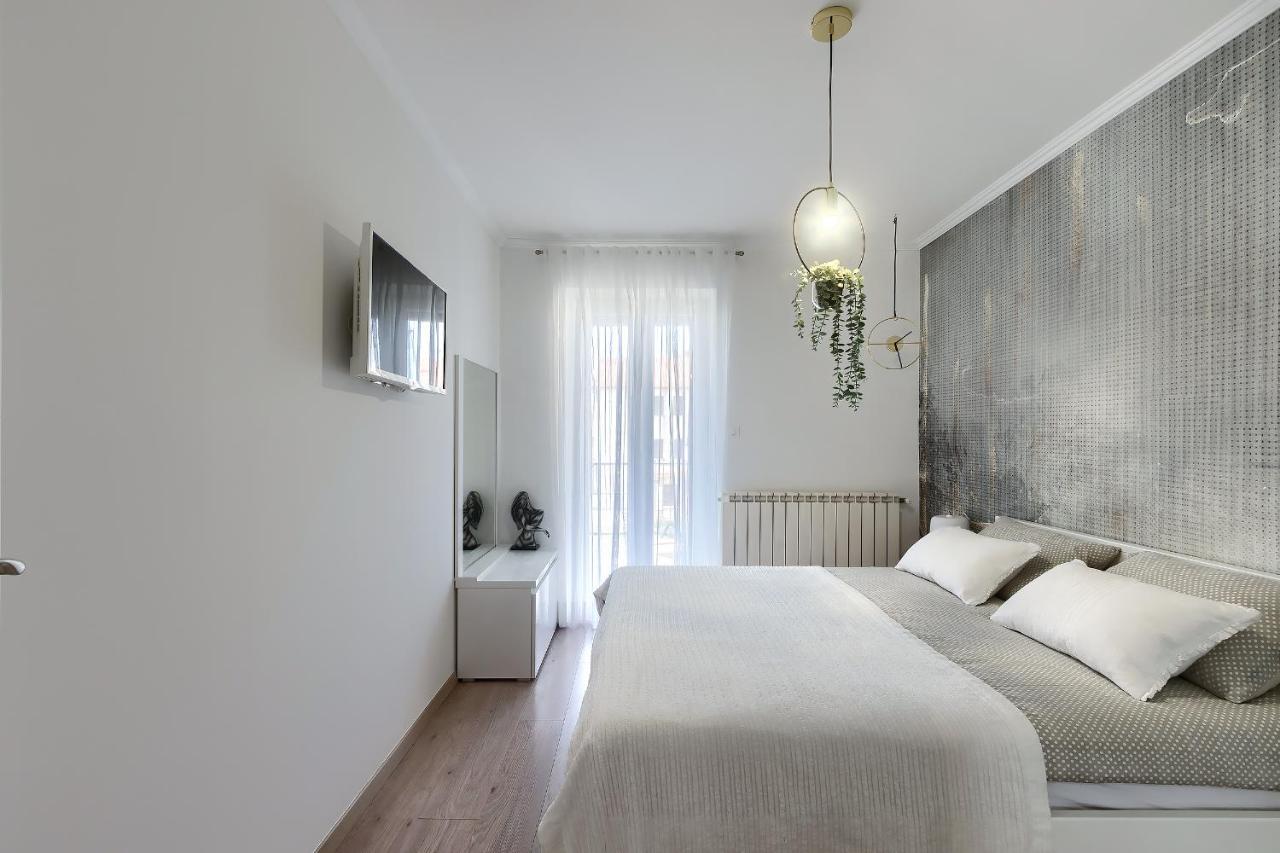 רוביני Apartments Palm View מראה חיצוני תמונה